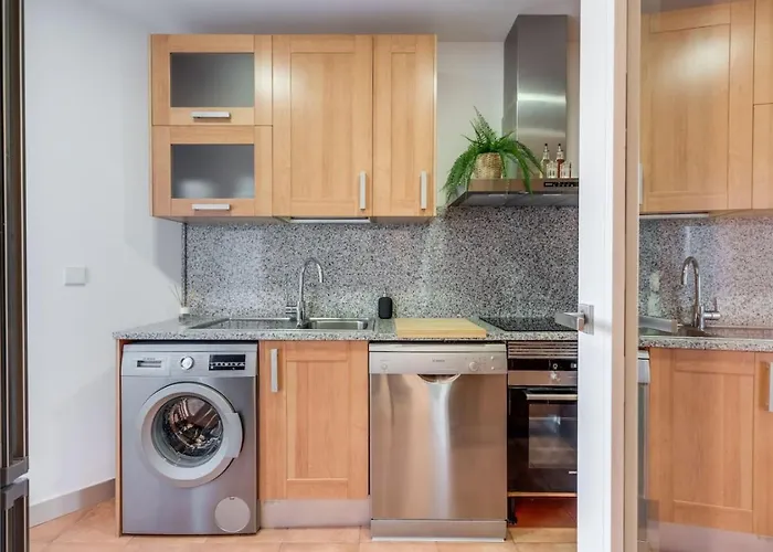 In Sunset Golf With Pool & Parking - Near The Apartment *