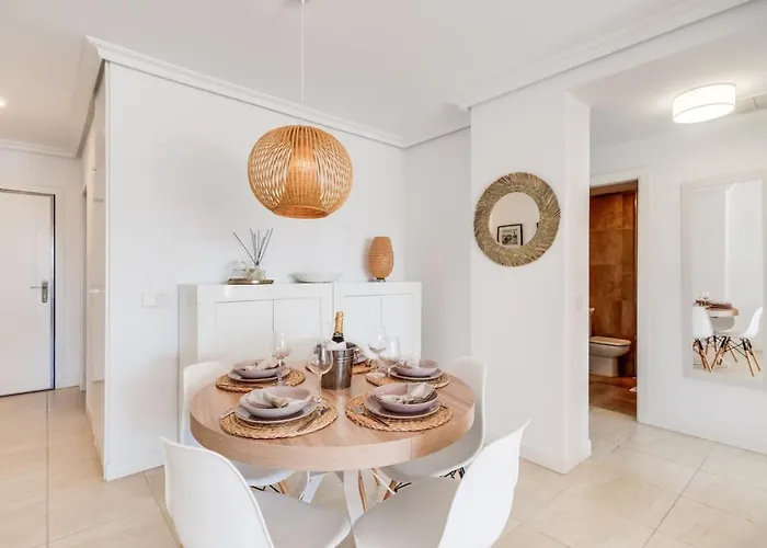 In Sunset Golf With Pool & Parking - Near The Apartamento